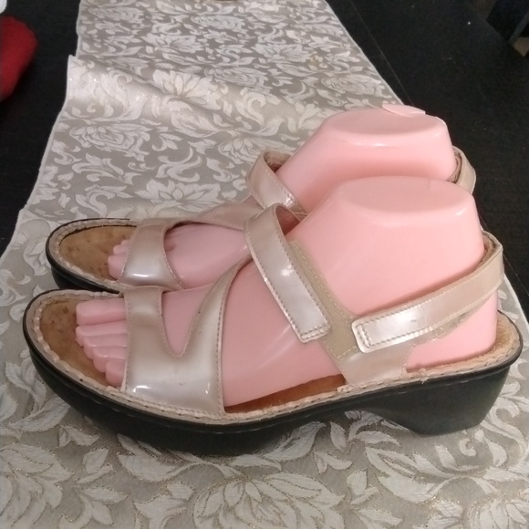 NAOT SANDALS - Picture 3 of 9